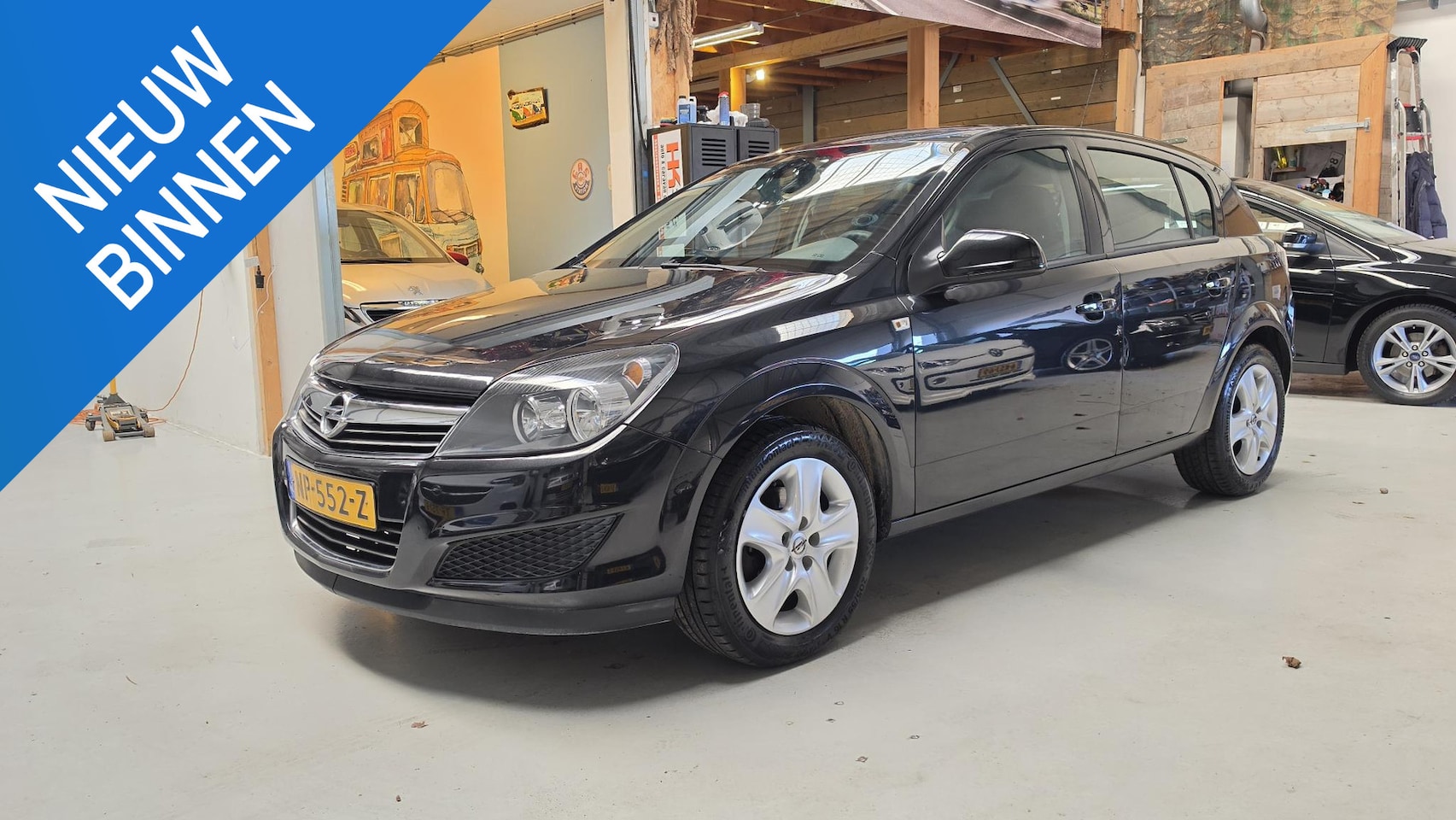 Opel Astra - 1.6 Edition Clima, Cruisecontrole, Lage kilometerstand - AutoWereld.nl
