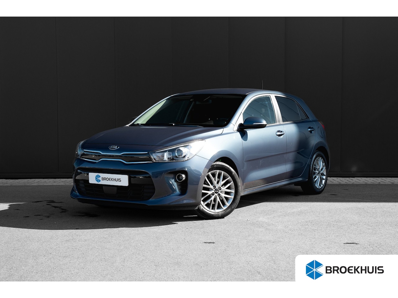 Kia Rio - 1.0 TGDI 100 PK DynamicLine Achteruitrijcamera | Carplay | Keyless entry | Rijstrooksensor - AutoWereld.nl