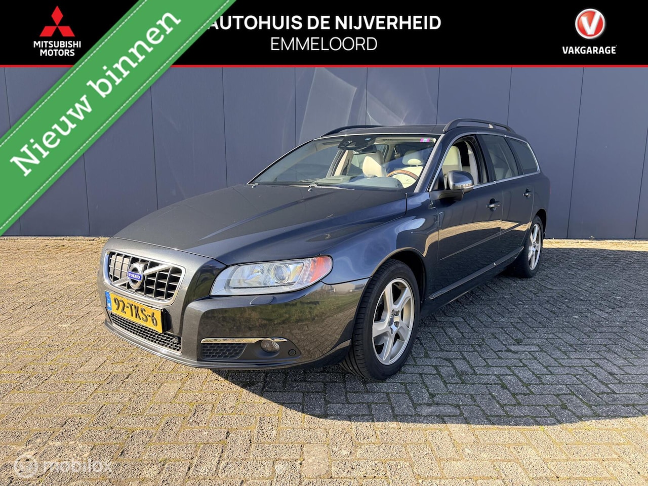 Volvo V70 - 2.0 T5 Summum 2.0 T5 Summum - AutoWereld.nl