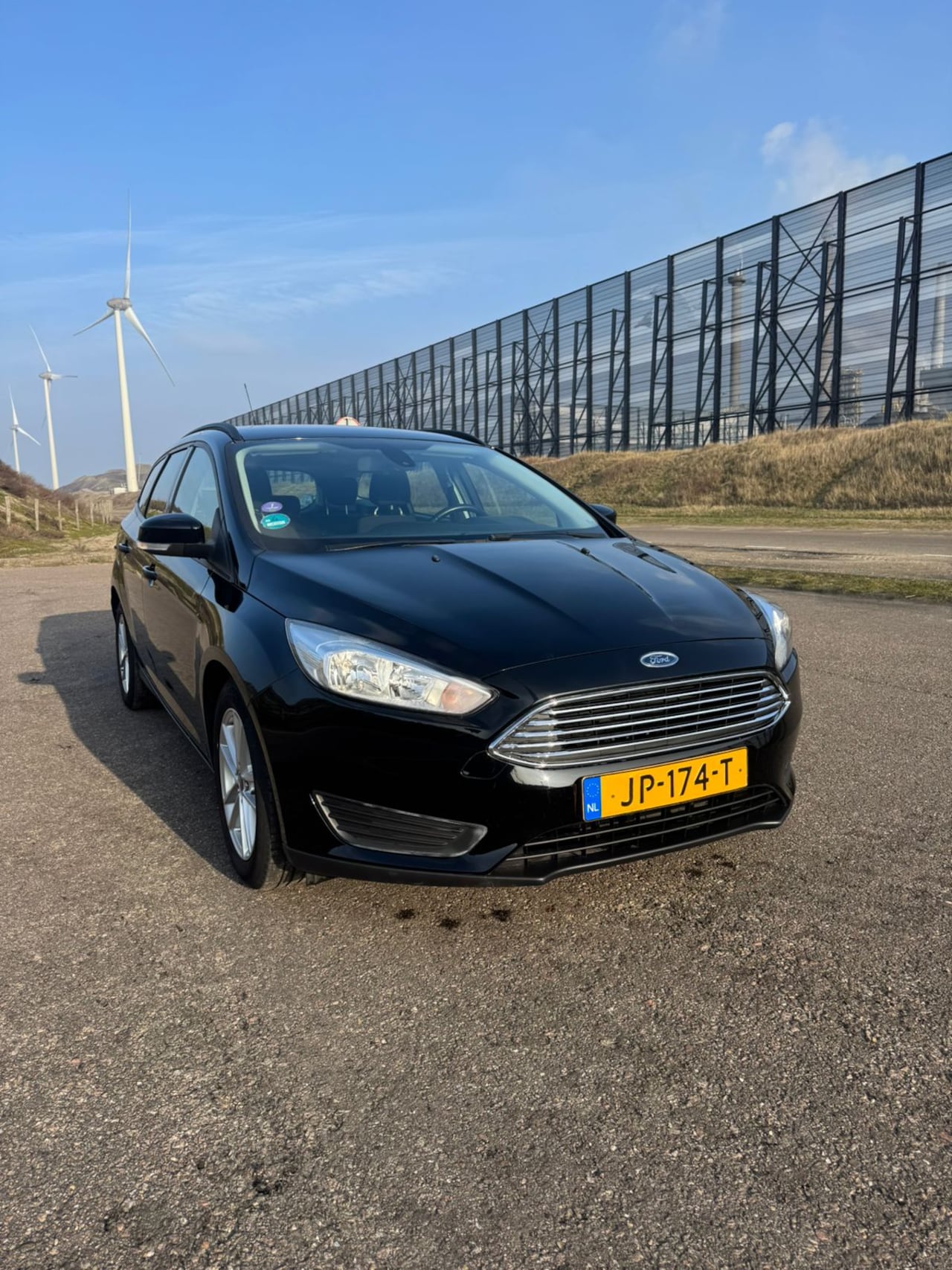 Ford Focus Wagon - 1.0 Trend Edition - AutoWereld.nl