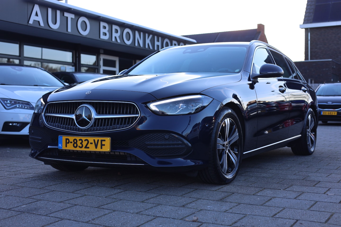 Mercedes-Benz C-klasse Estate - 180 LUXURY | AUT | BURMESTER | AMBILIGHT | NL AUTO - AutoWereld.nl