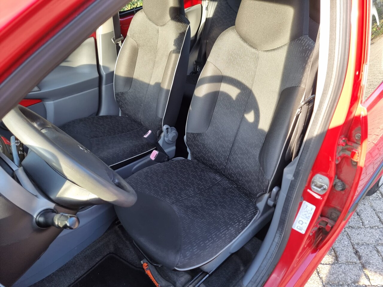 Peugeot 107 - 1.0-12V XS