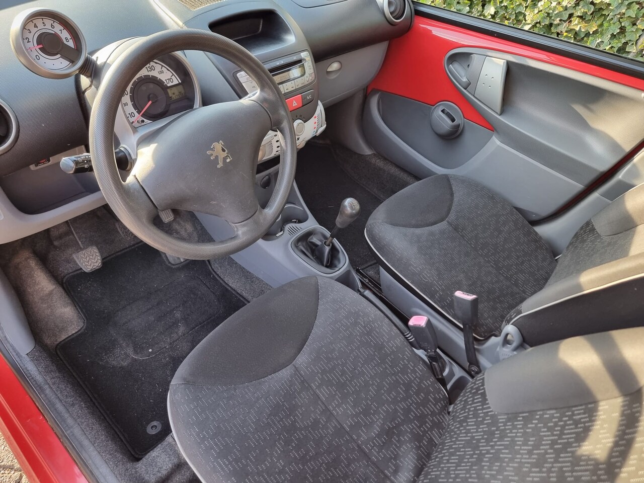 Peugeot 107 - 1.0-12V XS