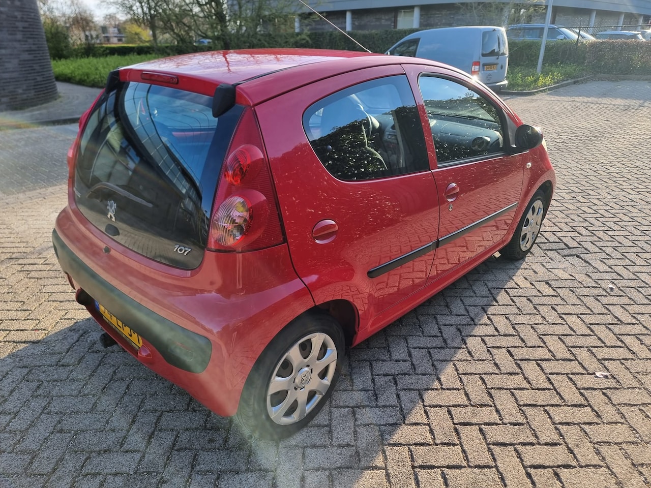 Peugeot 107 - 1.0-12V XS