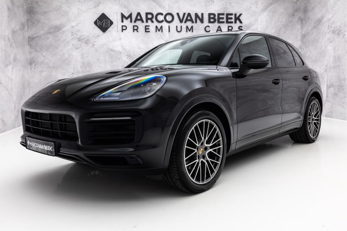 Porsche Cayenne - 3.0 E-Hybrid Platinum Edition | Pano | SportDesign | Burmester | Soft Close - AutoWereld.nl