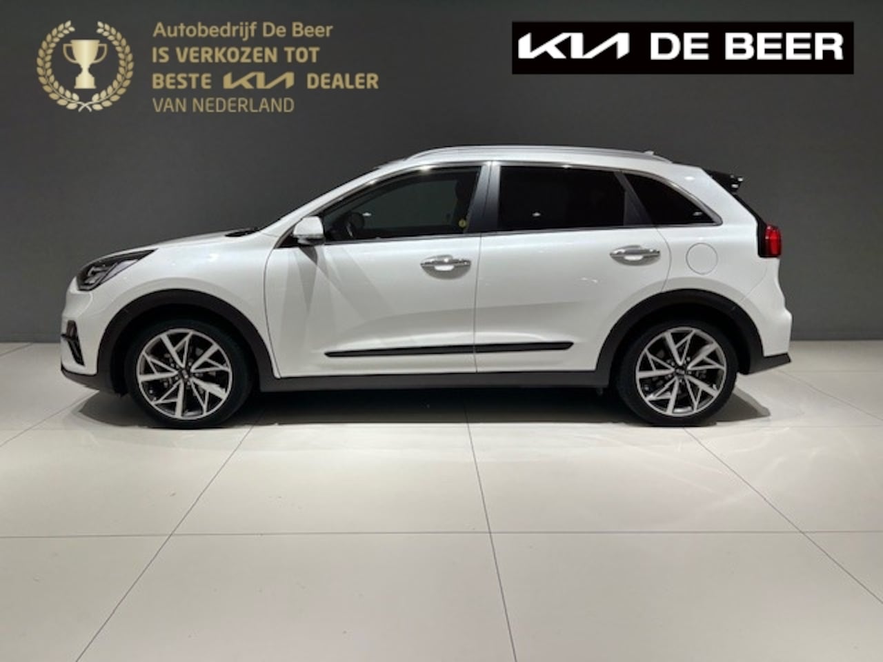 Kia Niro - 1.6 GDi Hybrid 141pk DCT6 ExecutiveLine 18inch Opendak - AutoWereld.nl