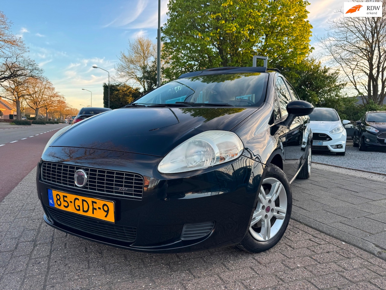 Fiat Grande Punto - 1.4-16V A-C Elek Pakket Lmv 5-Drs Nw Apk - AutoWereld.nl