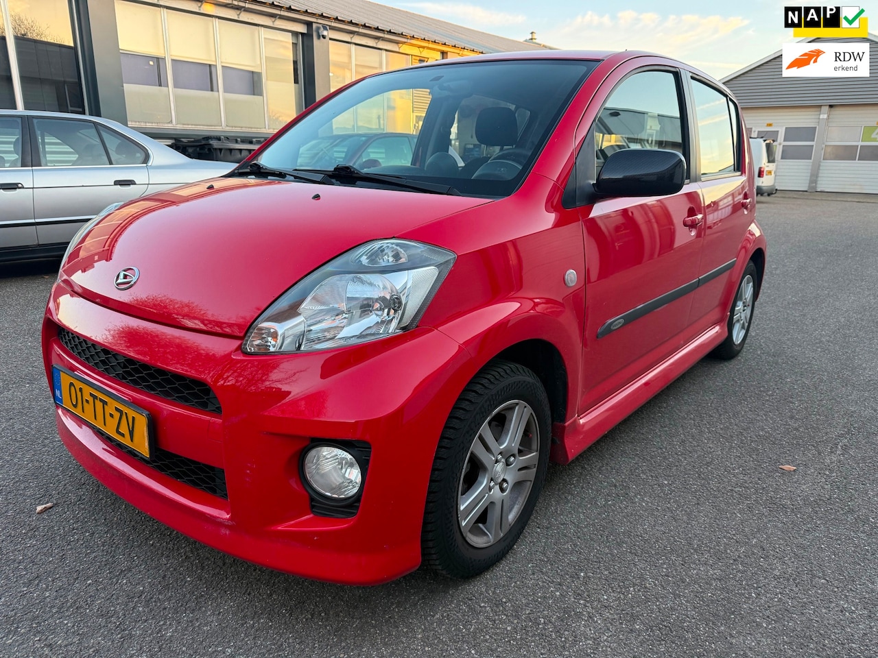 Daihatsu Sirion 2 - 1.3-16V Comfort Airco Apk tot 27-03-2027 - AutoWereld.nl
