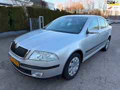 Skoda Octavia - 1.6 5-DRS Ambiente AIRCO CRUISE ISOFIX NAP NWE APK