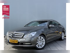 Mercedes-Benz E-klasse Coupé - BWJ 2011 | 200 184PK Avantgarde AUTOMAAT | TREKHAAK | LEDER/STOF | XENON | PDC 2X | CAMERA
