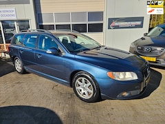 Volvo V70 - 2.4 D5 Momentum LEER..TREKHAAK