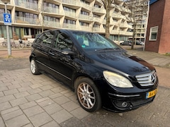 Mercedes-Benz B-klasse - 200 AUTOMAAT Airco Cruise Trekhaak