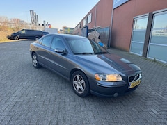 Volvo S60 - 2.4D Edition II. AUTOMAAT