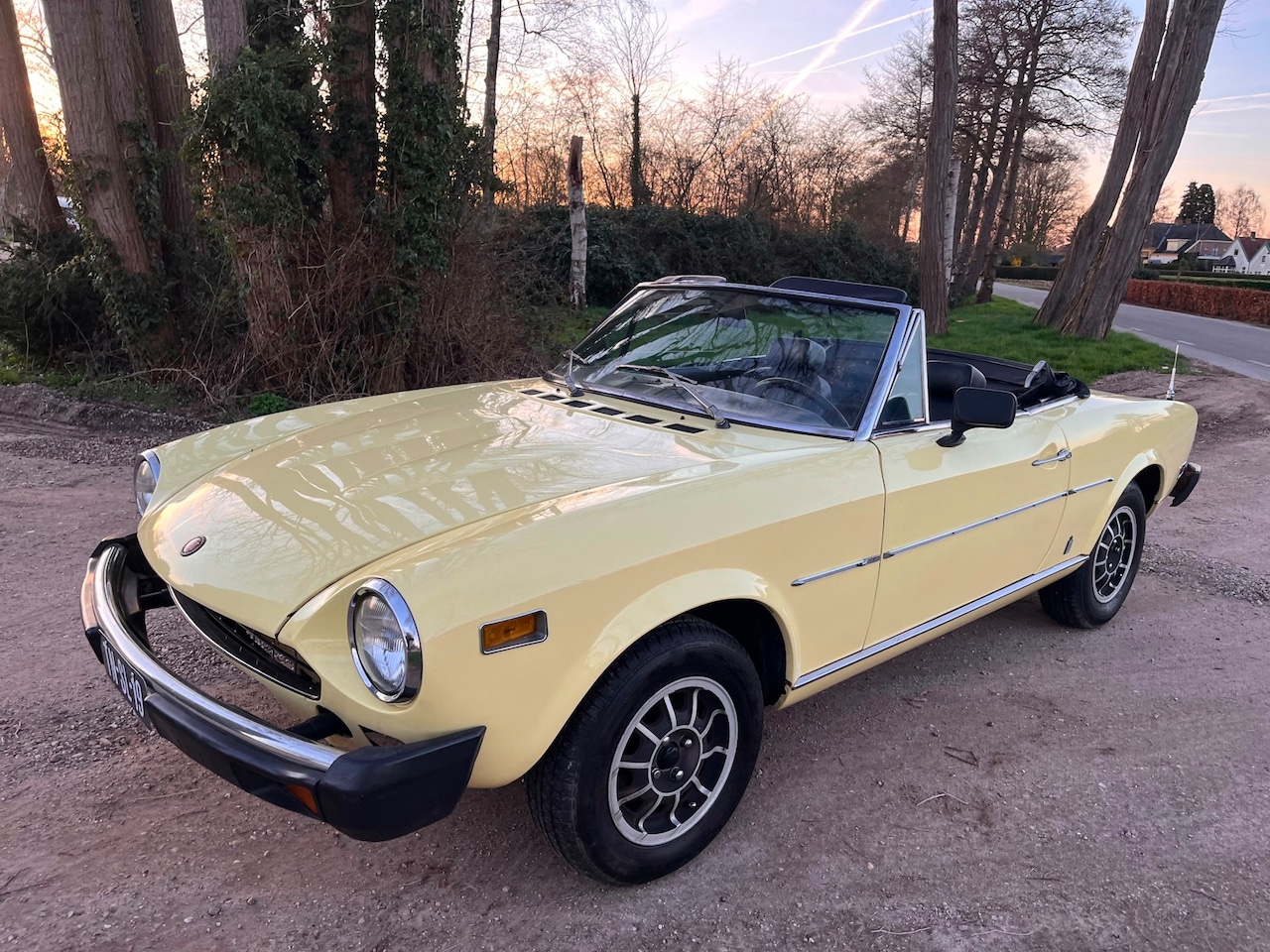 Fiat 124 Spider - 1800 Sport - AutoWereld.nl