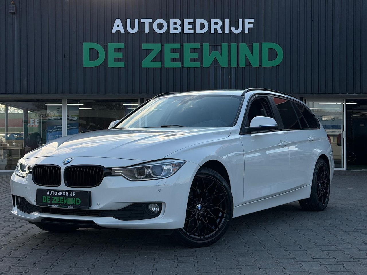 BMW 3-serie Touring - 316i Business|Led|Navi|Rijklaar - AutoWereld.nl