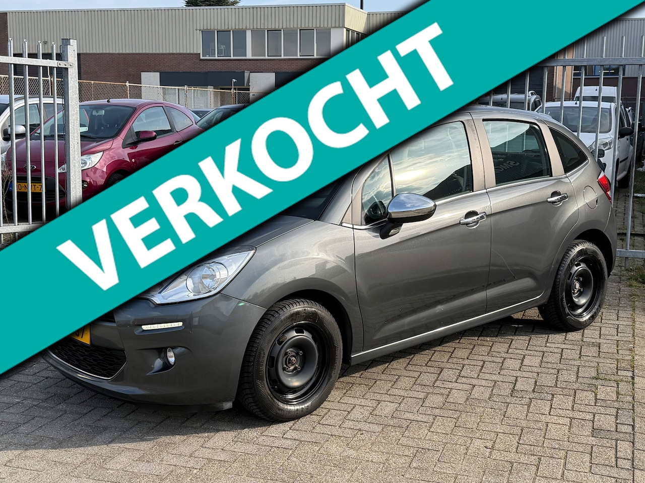 Citroën C3 - 1.0 VTi Collection KMST NAP! NAVI l CRUISE l PDC l LED l MTF-STUUR l AIRCO ECC! DEALER OH! - AutoWereld.nl
