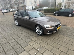 BMW 3-serie Touring - 316d High Executive Brown Metallic