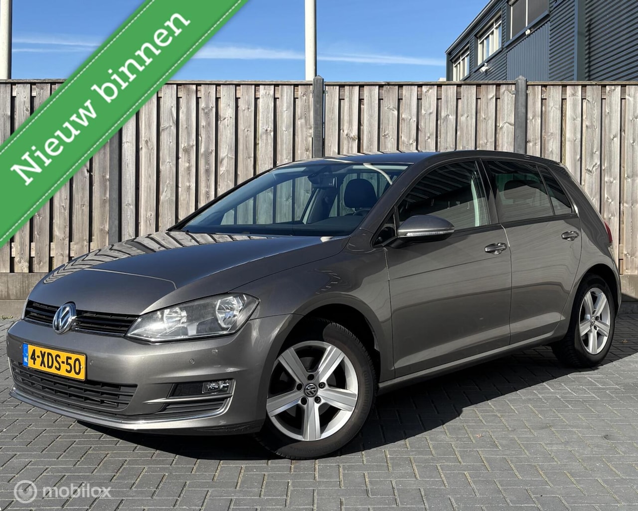 Volkswagen Golf - 1.2 TSI Highline/Nw APK/Bluetooth/Navi/ - AutoWereld.nl