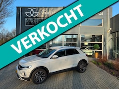 Volkswagen T-Roc - 1.5 TSI Style camera- stoel en stuurverwarming