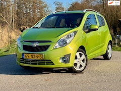 Chevrolet Spark - 1.0 16V LE Streetwise slechts 73.312 km 15" Velgen Airco BT/AUX Centrale Vergrendeling Dea