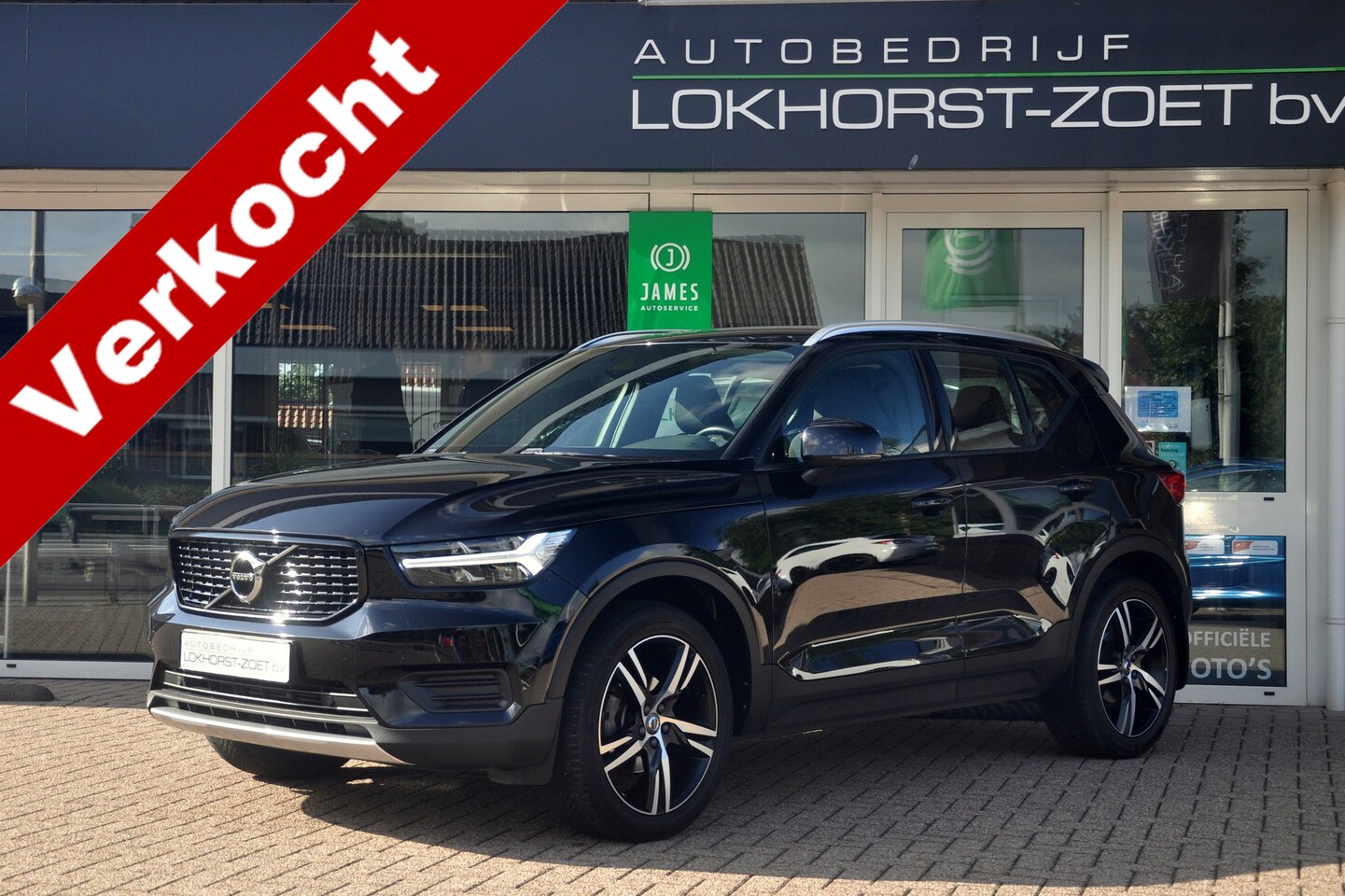 Volvo XC40 - 1.5 T3 Momentum Pro | R-Design | Camera | Trekhaak - AutoWereld.nl