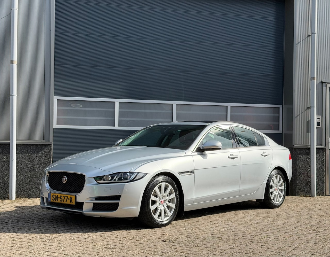 Jaguar XE - 2.0 Prestige bj.2018 Autom|Camera|Navi|Nap. - AutoWereld.nl