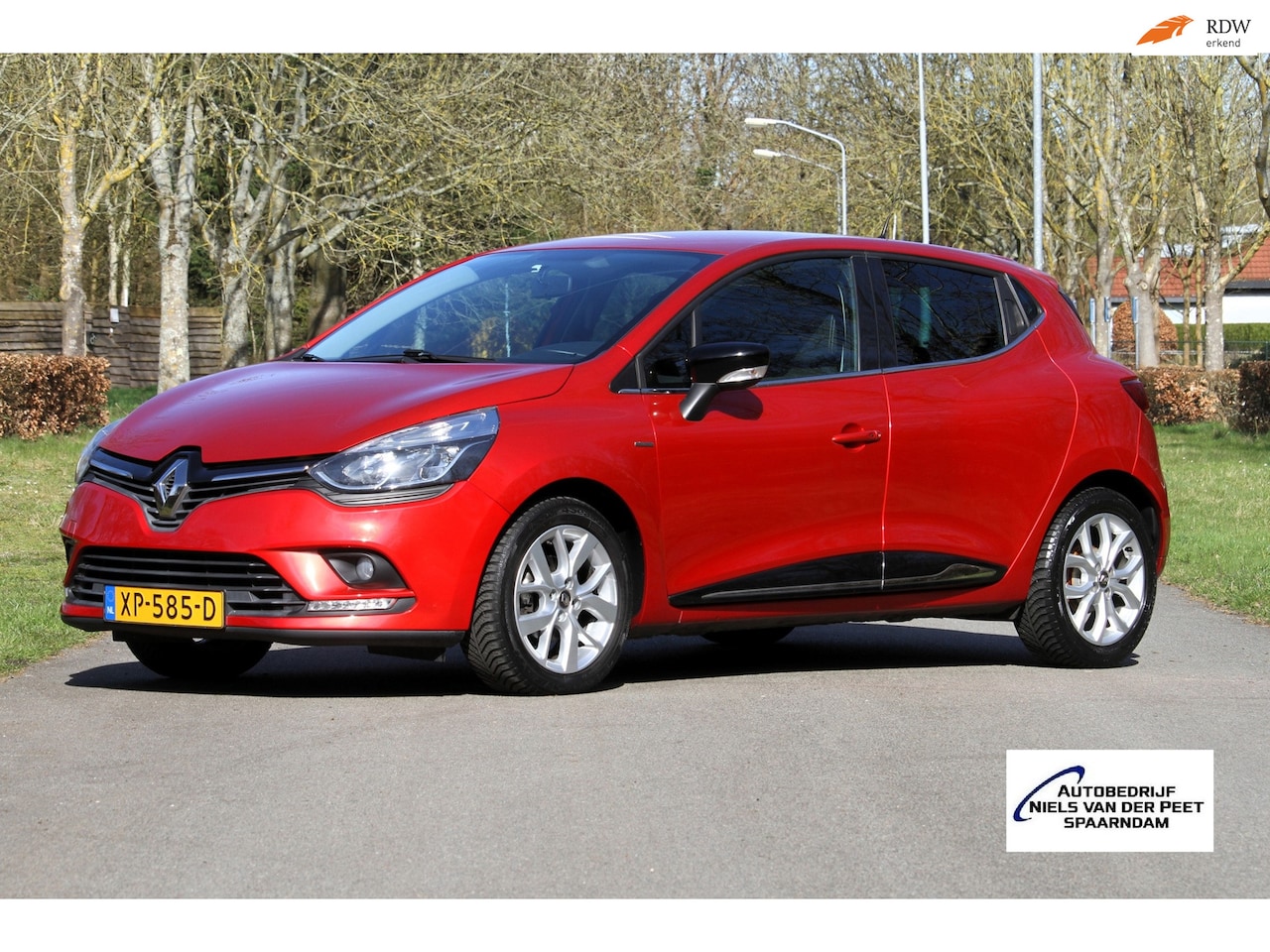 Renault Clio - 0.9 TCe Limited / Van 1e eigenaar / Navigatie / Multimedia systeem / Parkeersensoren / Cam - AutoWereld.nl