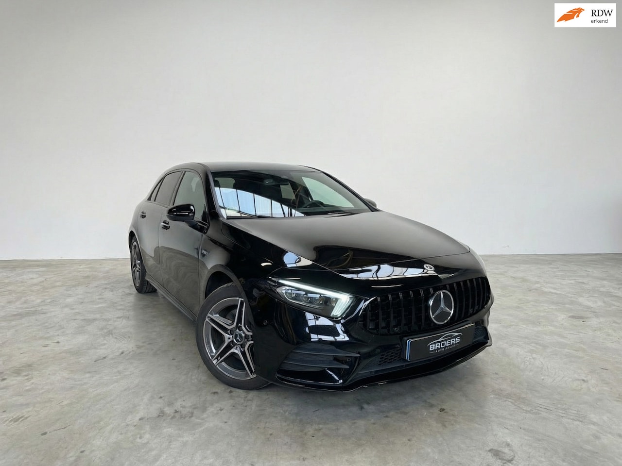 Mercedes-Benz A-klasse - 250 e Business Solution AMG Limited|VOL!|PANO|KEYLESS|CARPLAY|ALLE ASSIST.|LED VOL|INRUIL - AutoWereld.nl