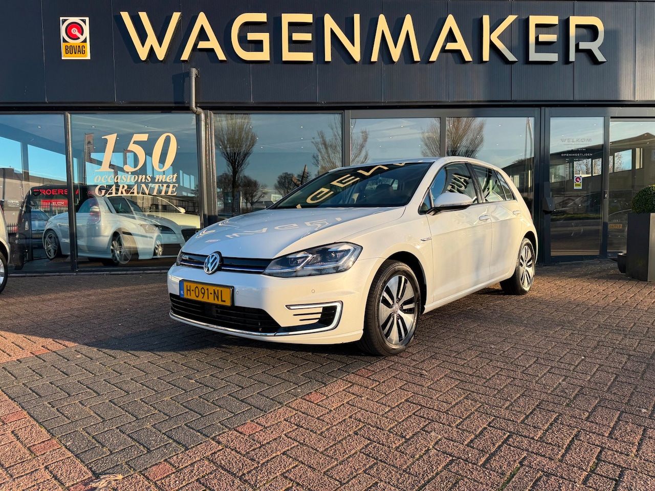 Volkswagen e-Golf - E-DITION AUT|ACC|NAVI|LEDER|SOH92,59% - AutoWereld.nl