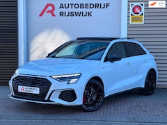 Audi A3 Sportback - 45 TFSI e S edition Competition RS zetels/360
