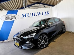 SEAT Leon - 1.0 eTSI FR Business Intense / Camera / Virtual / NL Auto