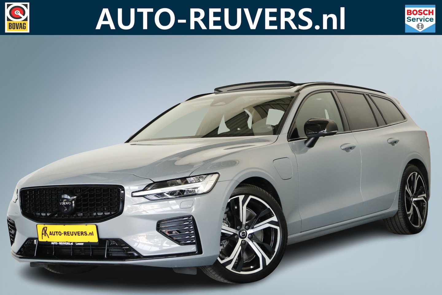 Volvo V60 - 2.0 T8 Plug-in hybrid AWD Plus Dark / Opendak / LED / H&K / Pilot assist / Leder - AutoWereld.nl