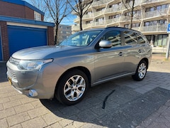 Mitsubishi Outlander - 2.0 PHEV Instyle+ Hybrid Leder Panorama NAP Cruise