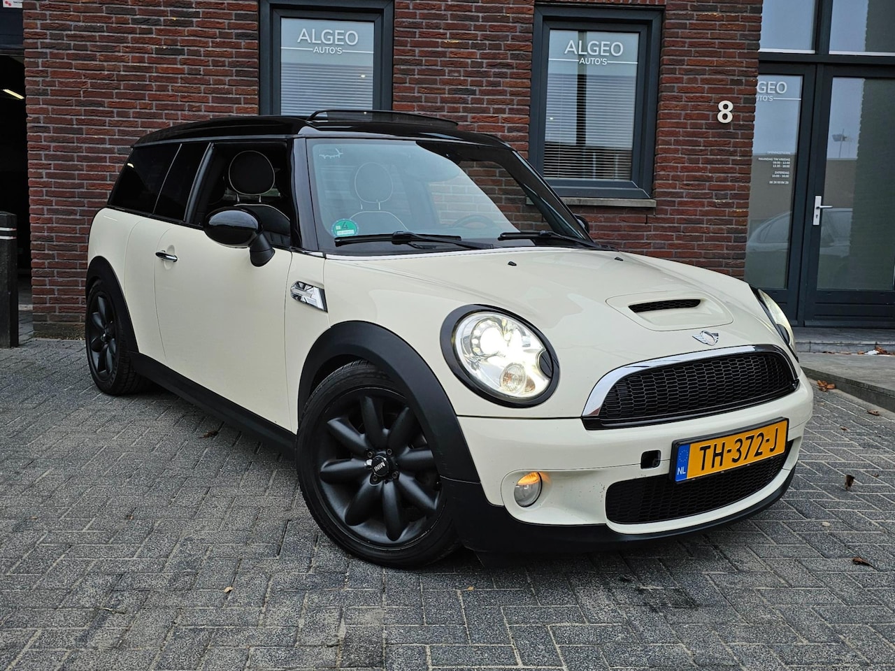 MINI Clubman - Mini 1.6 Cooper S Chili / Nieuwe ketting / Pano / Navi - AutoWereld.nl