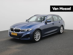 BMW 3-serie Touring - 318i AUTOMAAT | LEDER | NAVIGATIE | APPLE CARPLAY | PARKEERSENSOREN
