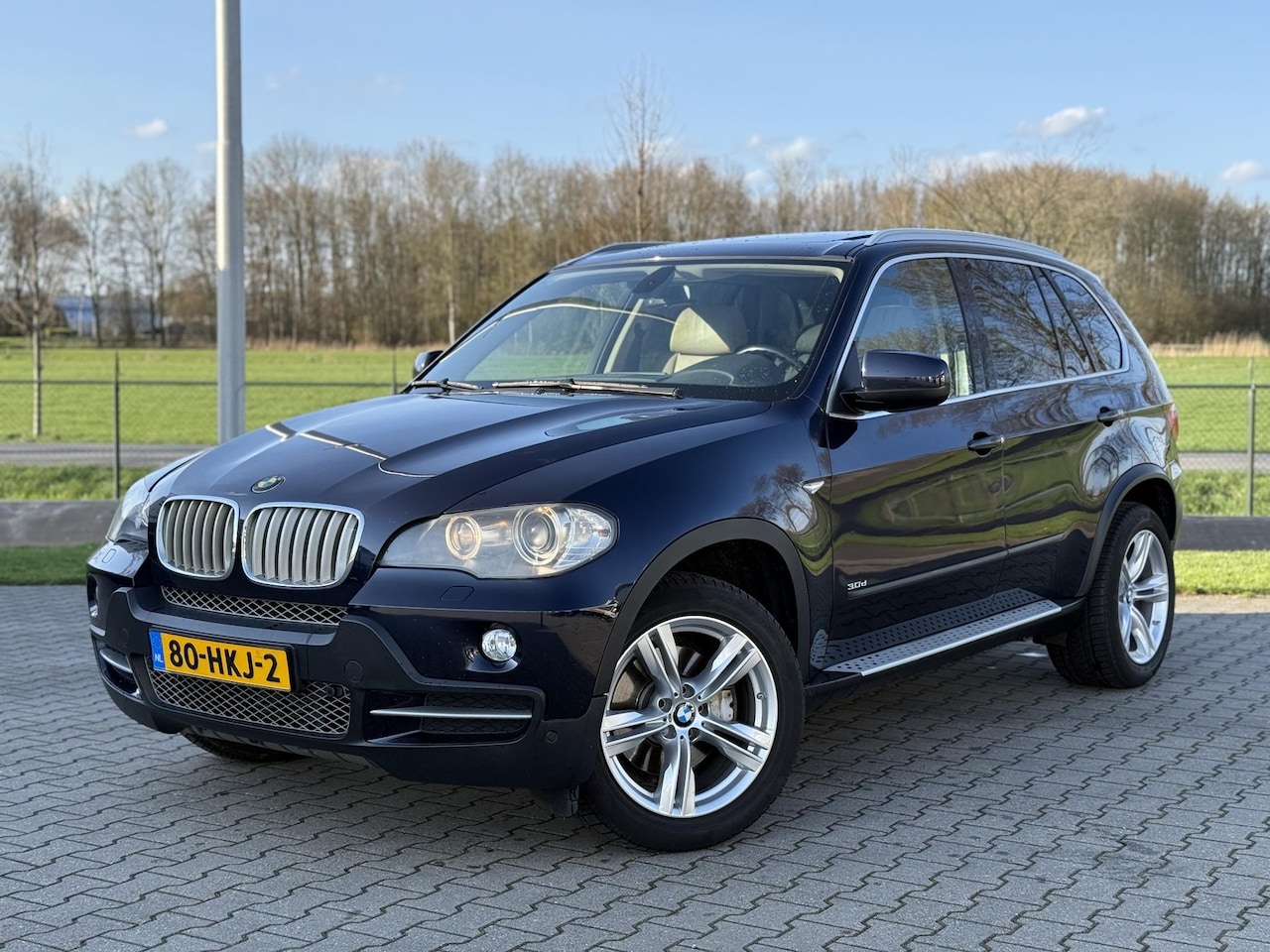 BMW X5 - xDrive30d High Executive trekhaak, M velgen, stoelverwarming ! - AutoWereld.nl