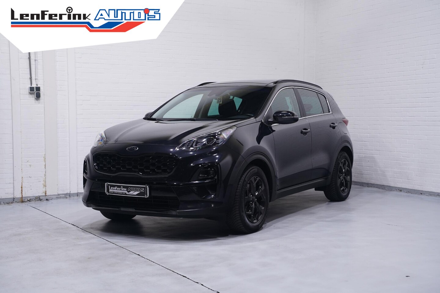 Kia Sportage - 1.6 T-GDI Black Edition 1e Eig. NAP Panodak Navi Camera Leder Rijklaar + Fabrieksgarantie - AutoWereld.nl