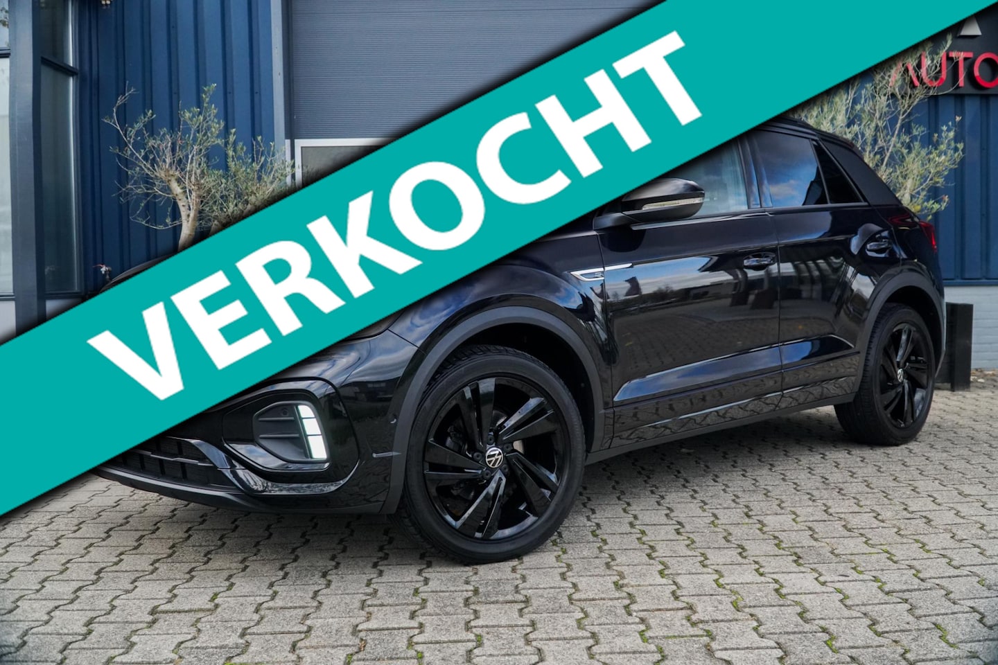 Volkswagen T-Roc - 1.5 TSI R-Line 150PK! PANO|VIRTUAL|BEATS - AutoWereld.nl