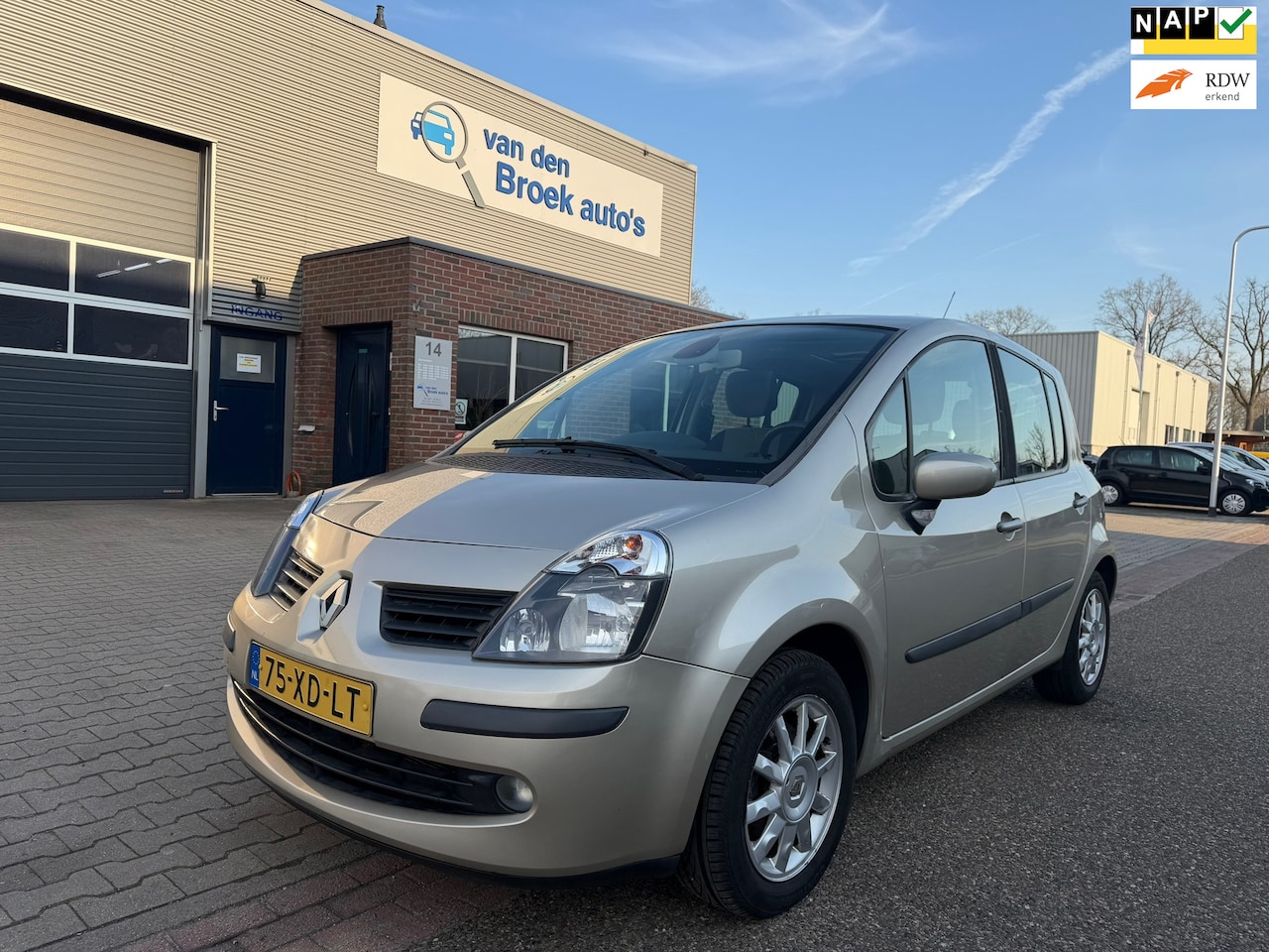 Renault Modus - 1.6-16V Dynamique AUTOMAAT / CLIMA/PANODAK/PDC/ - AutoWereld.nl