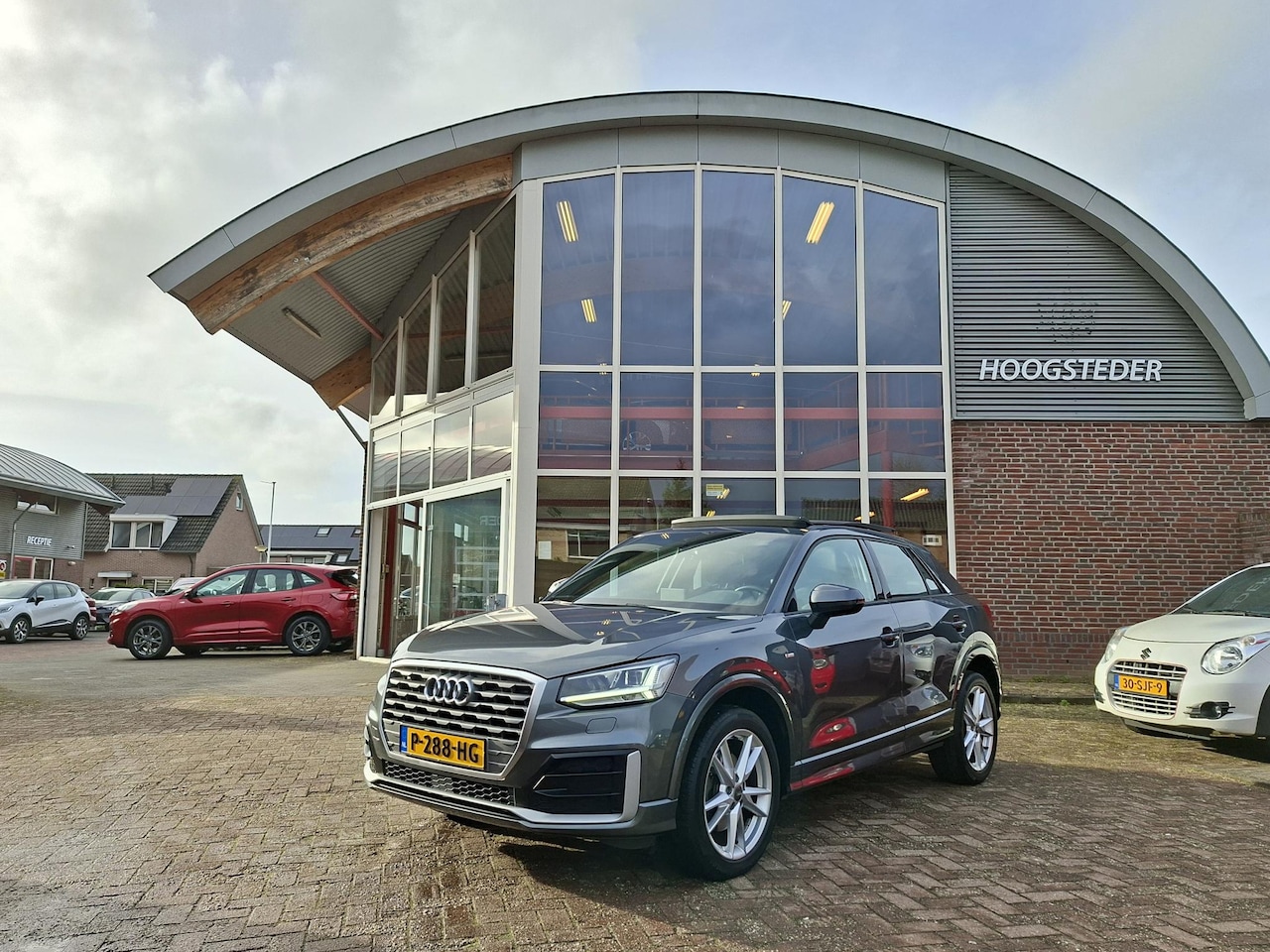 Audi Q2 - 1.4 TFSI CoD Launch Edit, carplay, leer, schuifdak - AutoWereld.nl