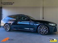 BMW 5-serie Touring - 530e Business Edition Plus M-sport NIEUWSTAAT I Trekhaak I Pano I Harman kardon I 1ste eig