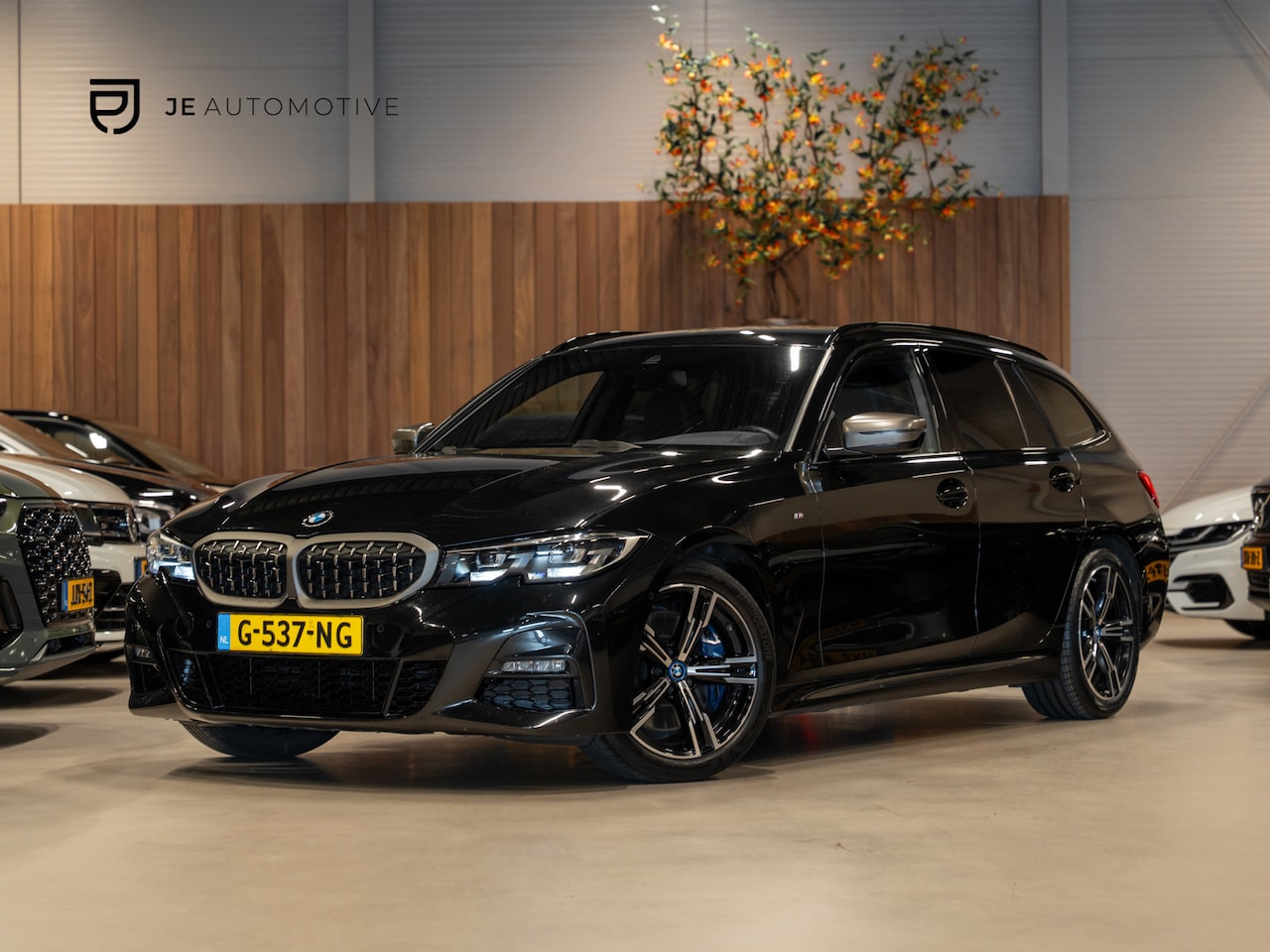 BMW 3-serie Touring - 330i 259PK M-Sport Executive Edition, NAP, Apple Carplay, Navi, Cam, Ambiënte Light, Leder - AutoWereld.nl