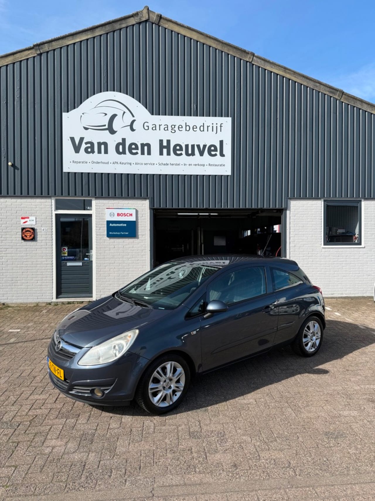 Opel Corsa - 1.4-16V Enjoy 1.4-16V Enjoy - AutoWereld.nl
