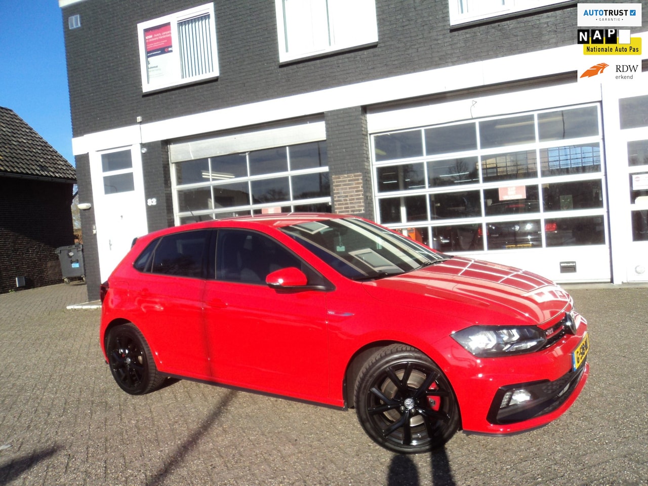 Volkswagen Polo - 2.0 TSI GTI Digi Dash Cruise Alcantara Stuurwiel - AutoWereld.nl