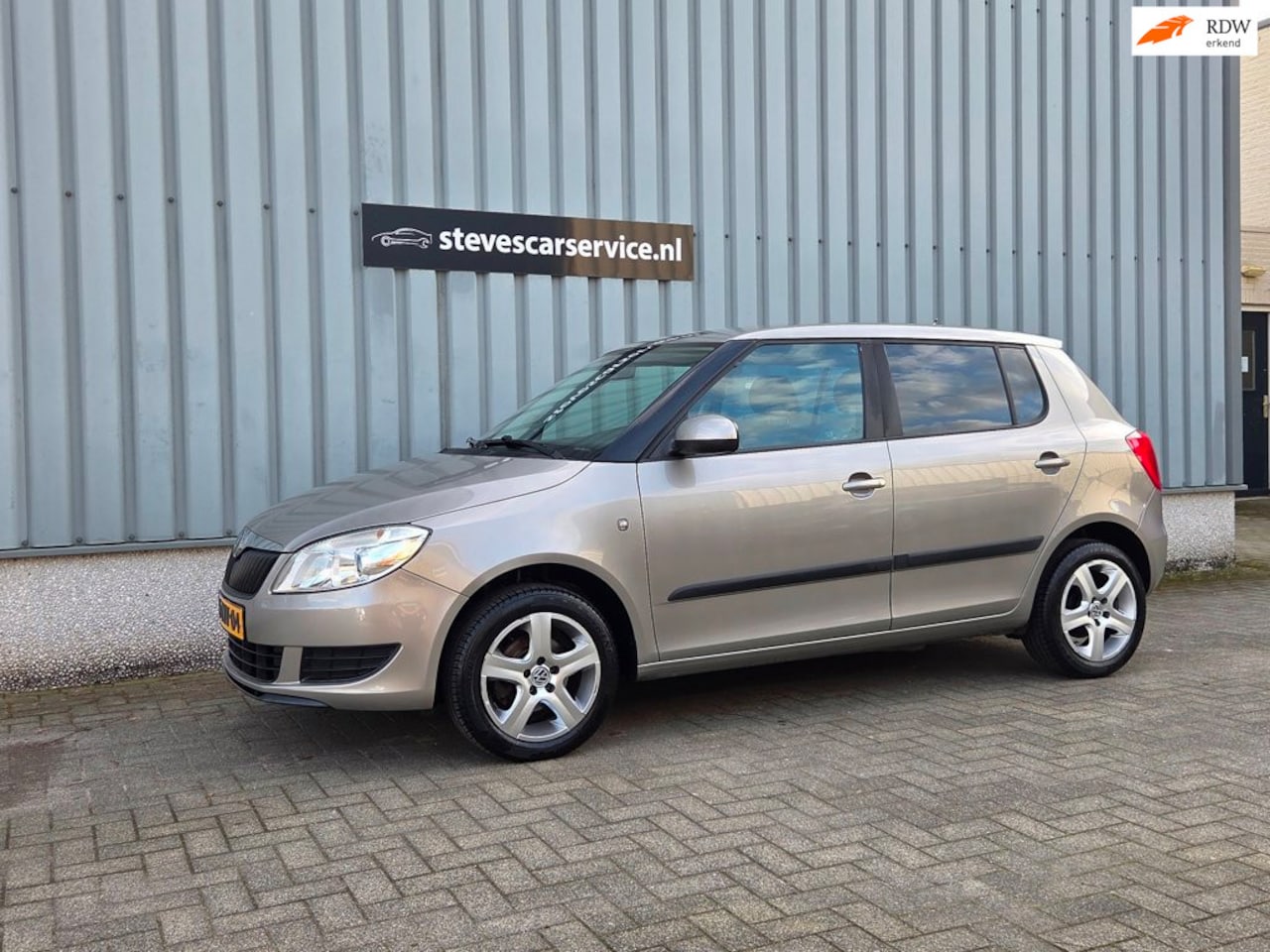 Skoda Fabia - 1.2 Go 5drs airco carplay - AutoWereld.nl