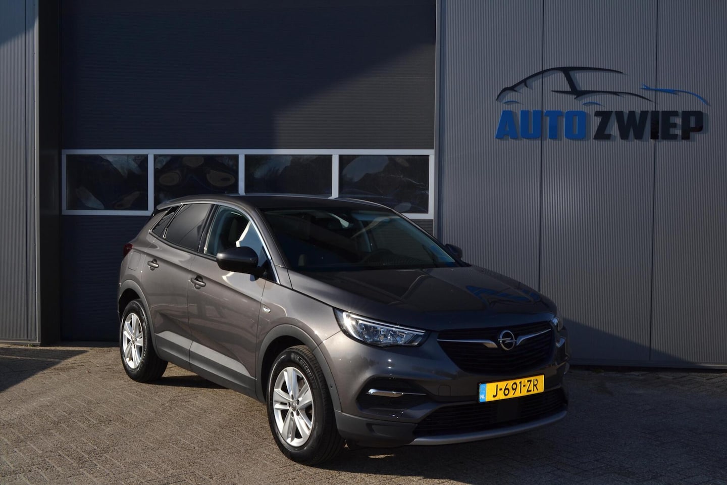 Opel Grandland X - 1.2 Turbo Business Executive automaat - AutoWereld.nl