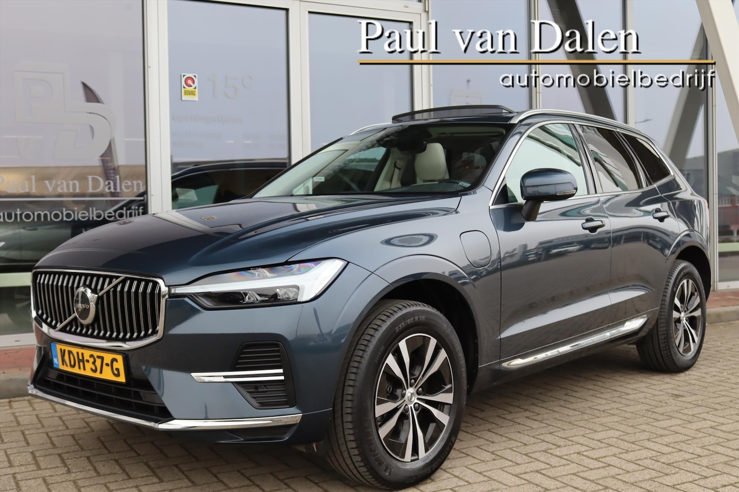 Volvo XC60 - T6 AWD RECHARGE INSCRIPTION Panodak | Trekhaak | Leer | Electr.Stoelen | Electr.Klep | Key - AutoWereld.nl