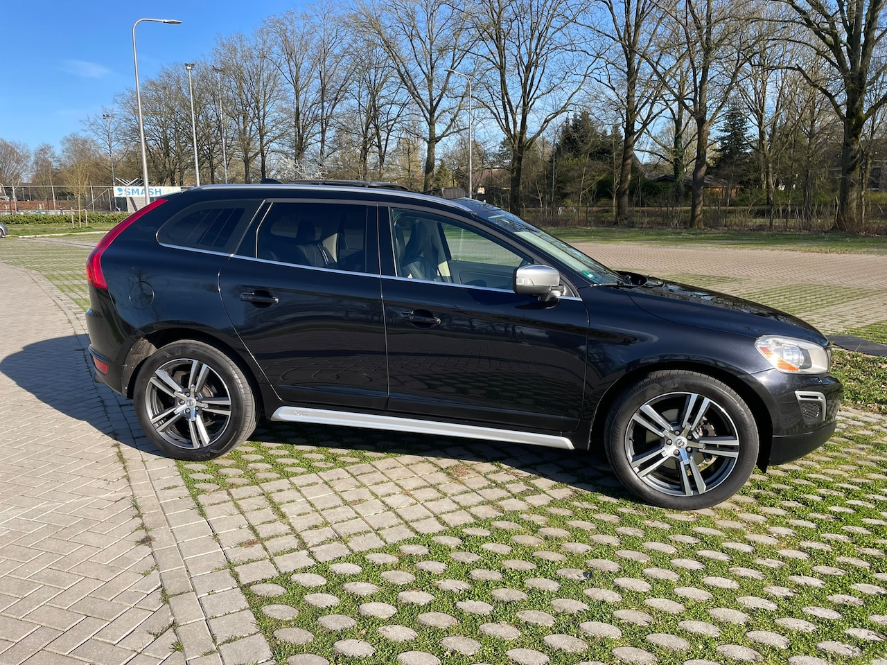 Volvo XC60 - 2.0 T5 FWD R-Design - AutoWereld.nl