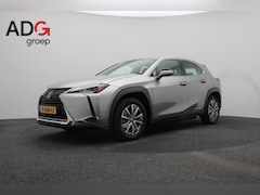 Lexus UX - 300e 54 kWh | Climate | ACC