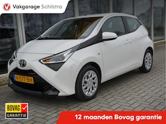 Toyota Aygo - 1.0 VVT-i x-play Automaat | CarPlay | Achteruitrijcamera | Airco